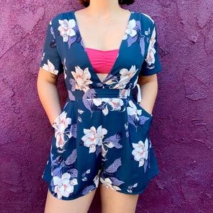 ASTR Floral Romper